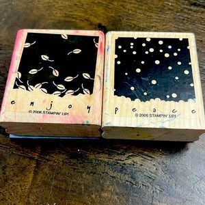 Set of 2 2004 Stamps